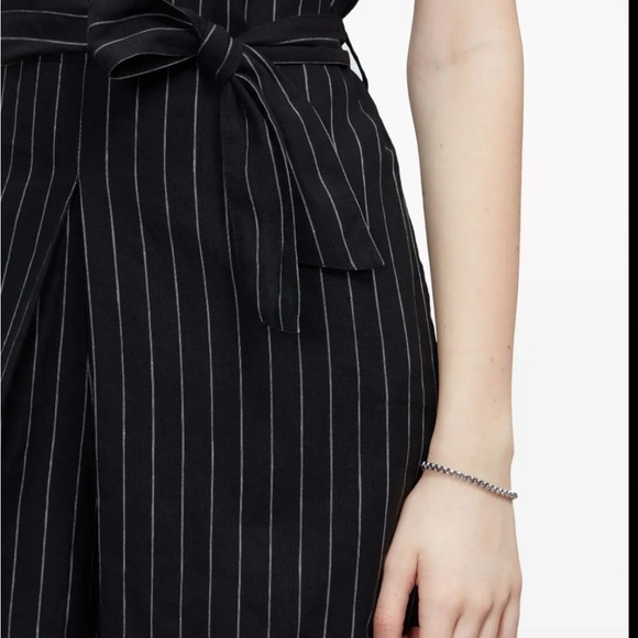 ✨Host pick ✨Fanshion Elegant Black Striped set  with excellent condition - Picture 8 of 8